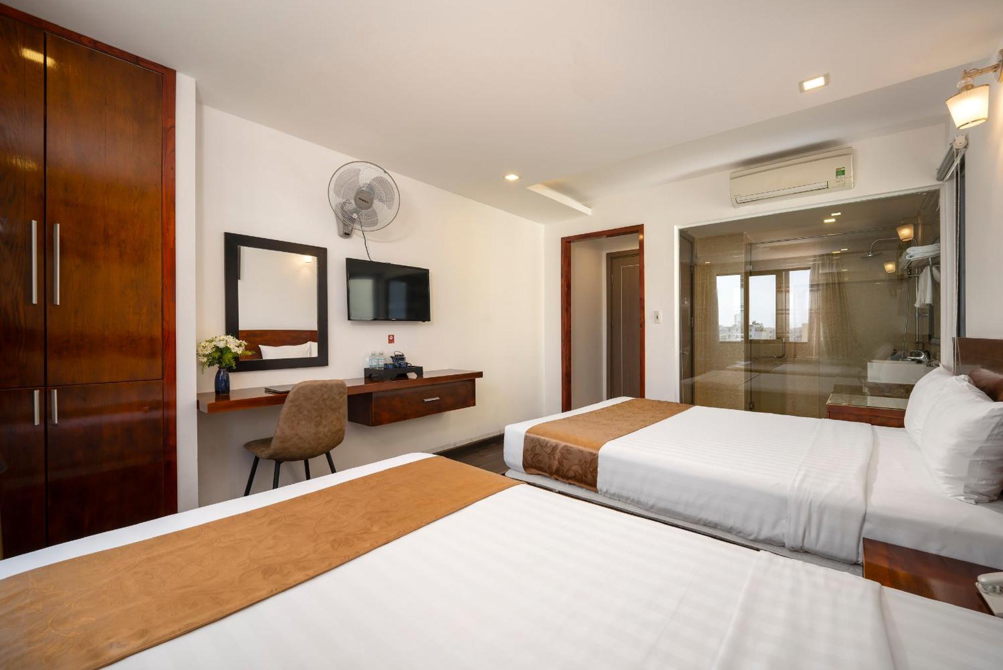 Waikiki Beach Hotel Da Nang Exterior photo