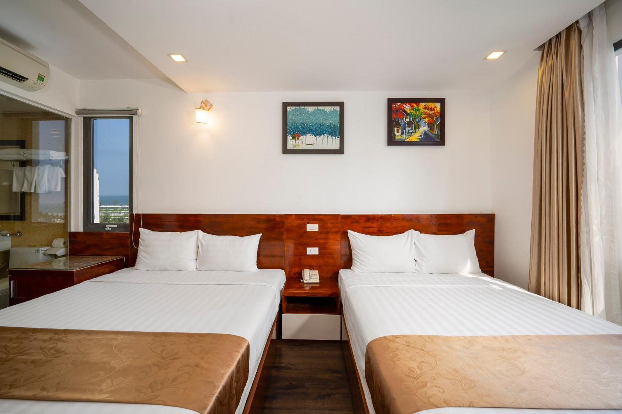 Waikiki Beach Hotel Da Nang Exterior photo