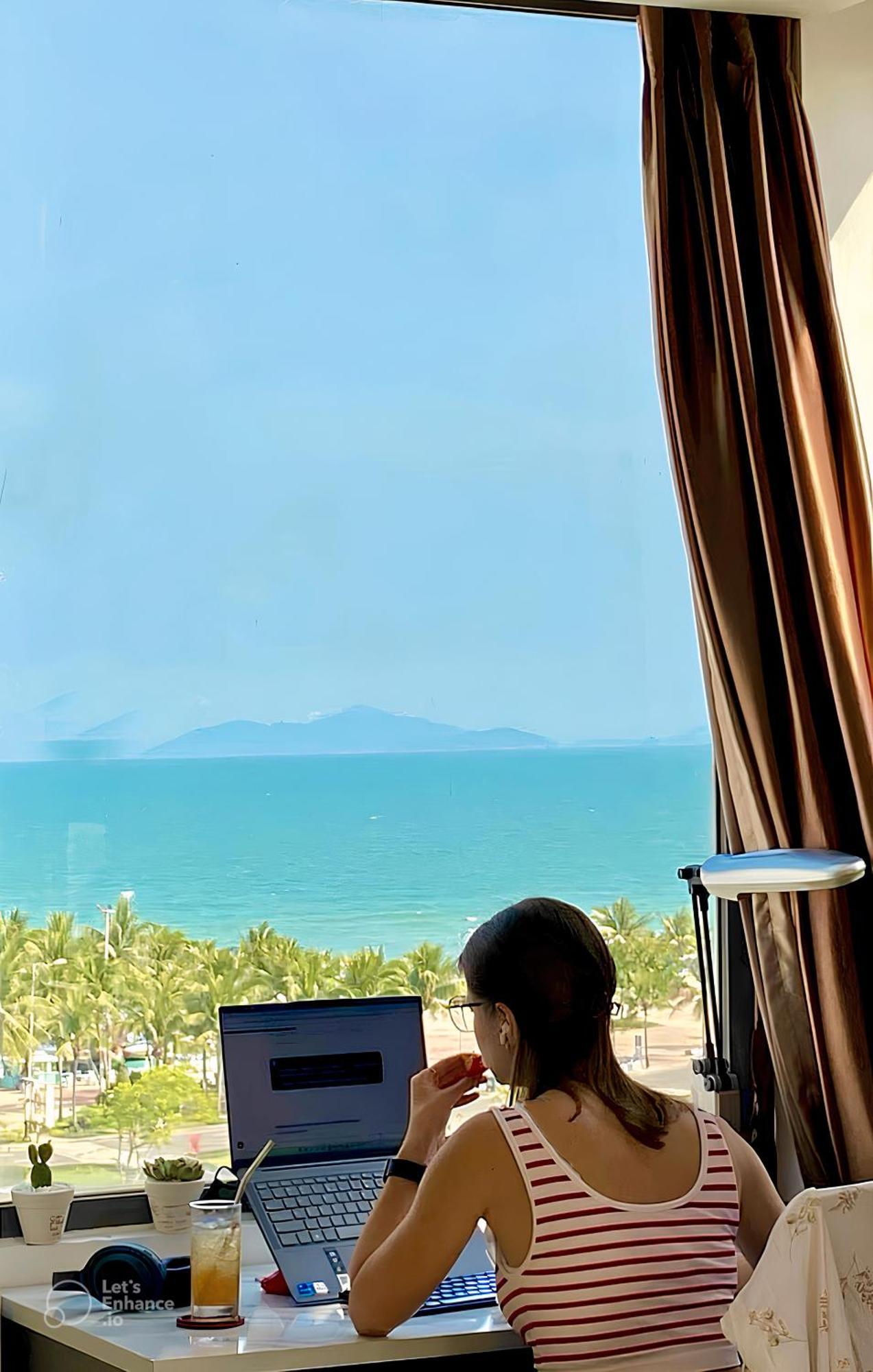 Waikiki Beach Hotel Da Nang Exterior photo